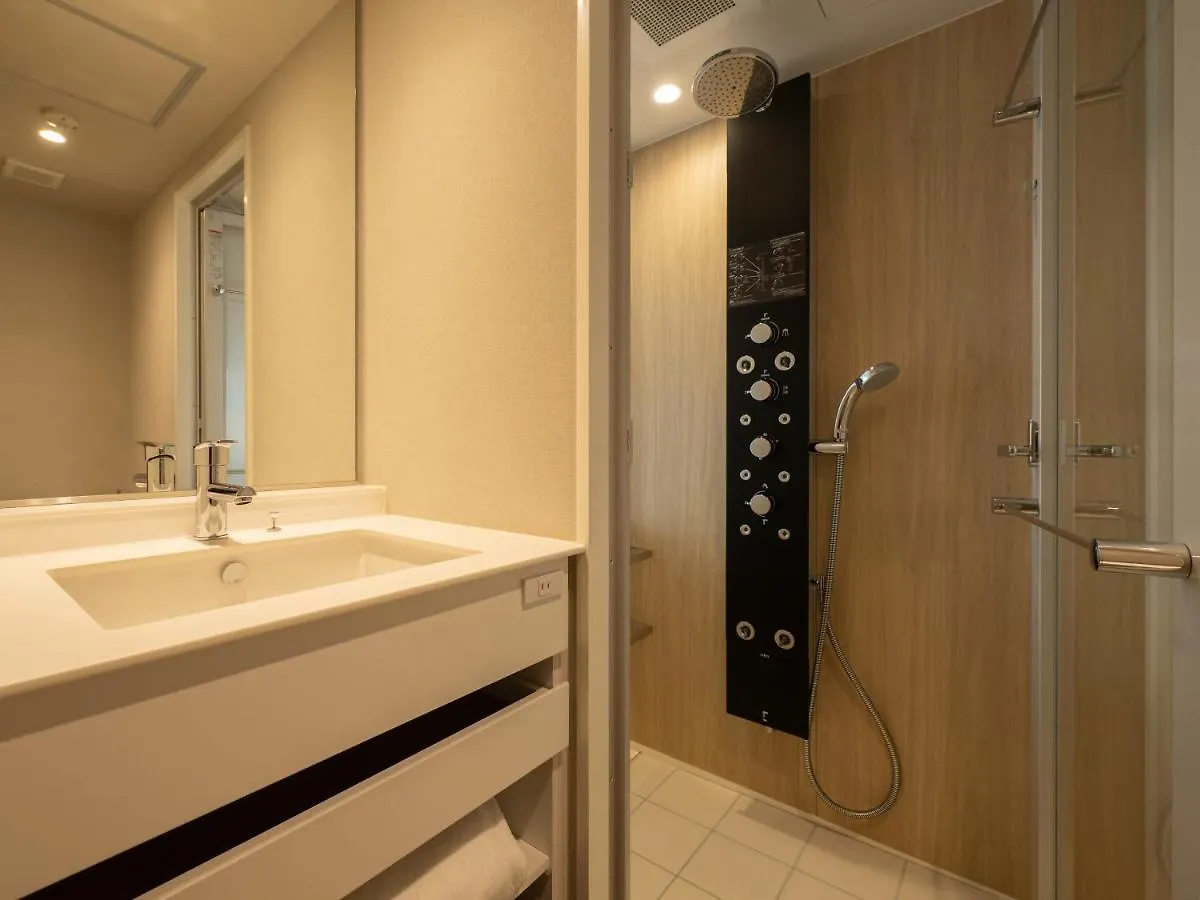 Hotel Insomnia Kyoto Oike 3*,